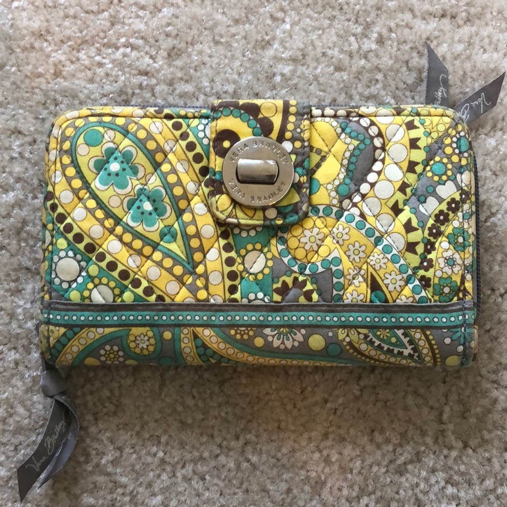 Vera Bradley Lemon Parfait Turnlock Wallet